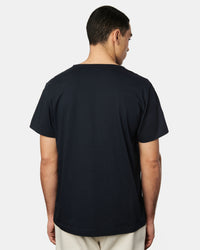 Rückenansicht des Herren T-Shirts Bent in der Farbe Dark Navy.